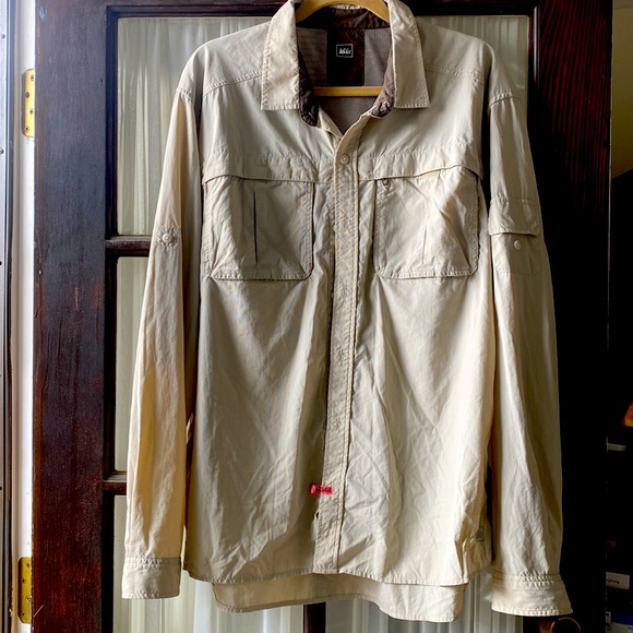 REI Other - REI button down Mens khaki shirt venting/under arms